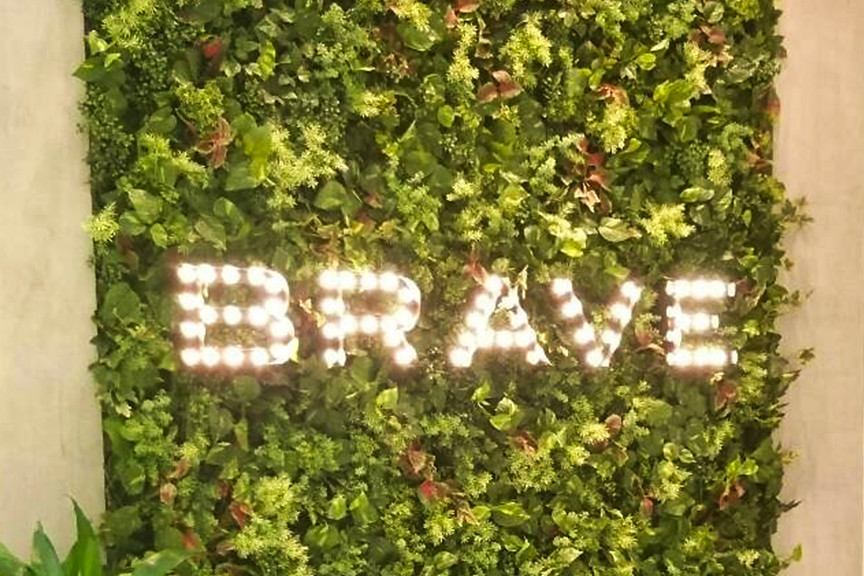 美容室 BRAVE モラージュ店のメインビジュアル