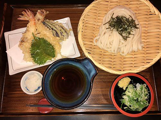 自家製麺 杵屋 おのだサンパーク店　01