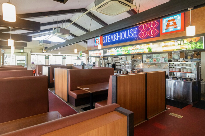 ステーキハウス８８ 美ら海店 店内